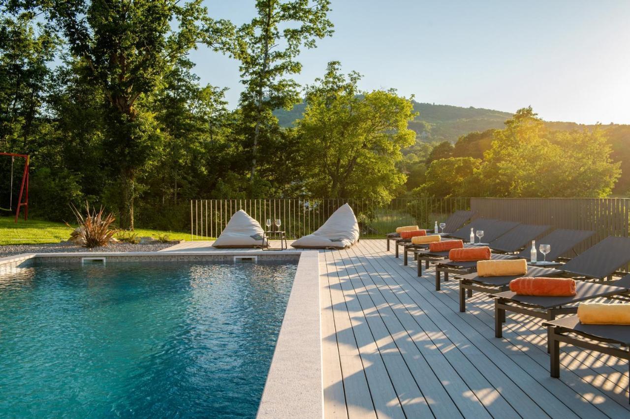 Luxury Villa Santa Cruz With Xl Pool And Jacuzzi Potpićan Exteriér fotografie